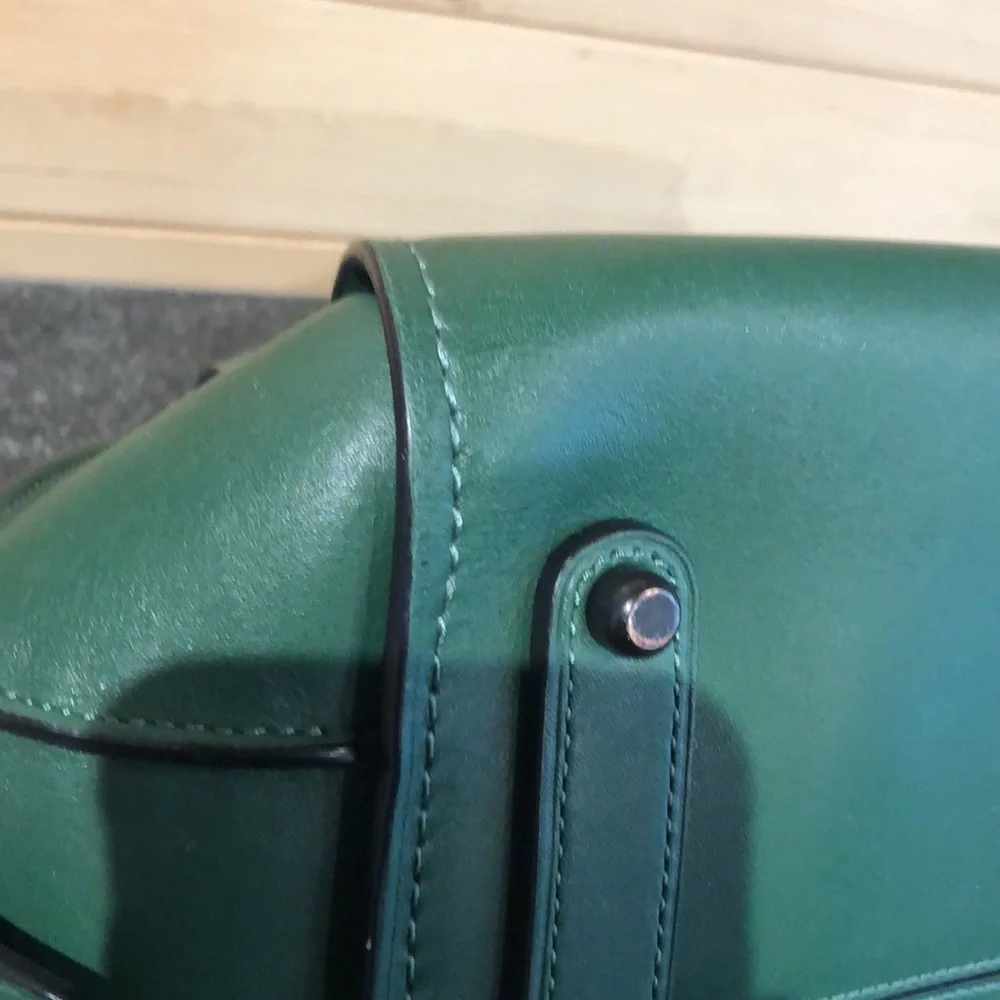 🛑SOLD🛑Racing Green Coach Ace! - Picture 6 of 14